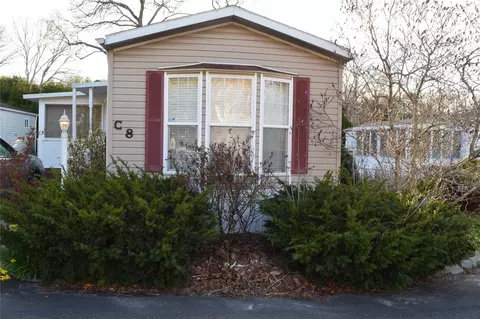 658 Sound Ave #C8, Wading River, NY 11792