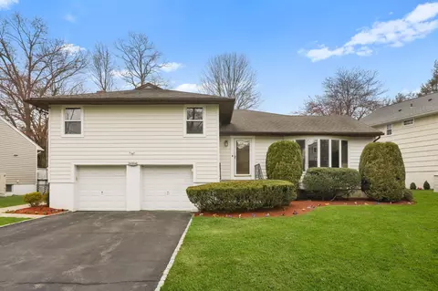 334 Victory Blvd, New Rochelle, NY 10804