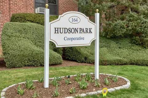 164 Church St #6E, New Rochelle, NY 10805