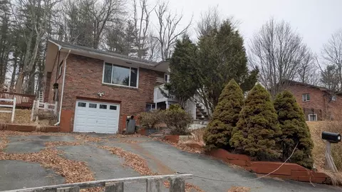 28 Burton Ave, Thompson, NY 12701