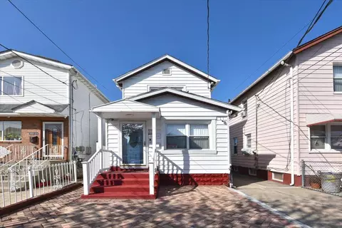 12322 146th St, Jamaica, NY 11436