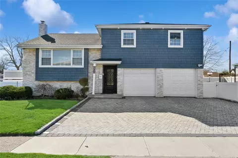 606 Flanders Dr, Valley Stream, NY 11581