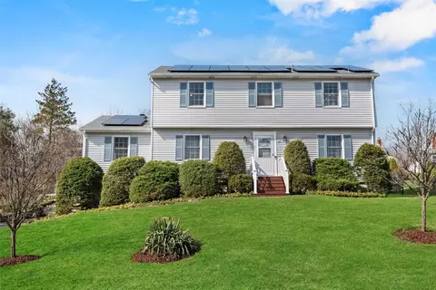 65 Blackberry Dr, Southeast, NY 10509