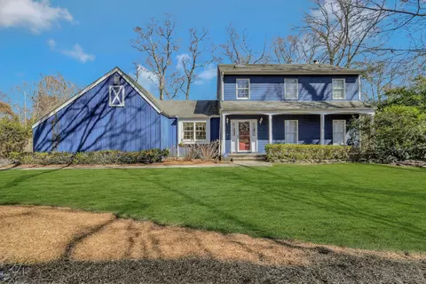 47 Quaker Path, Stony Brook, NY 11790