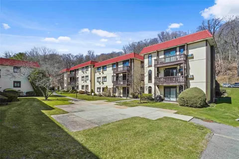 15 Granada Cres #6, Greenburgh, NY 10603