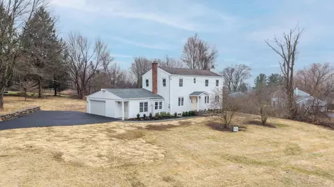 42 Rockledge Dr, Southeast, NY 10509