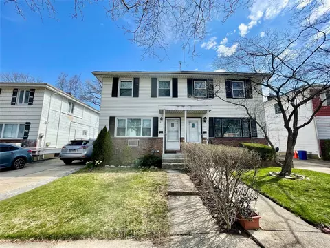 64-37 217 St, New York, NY 11364