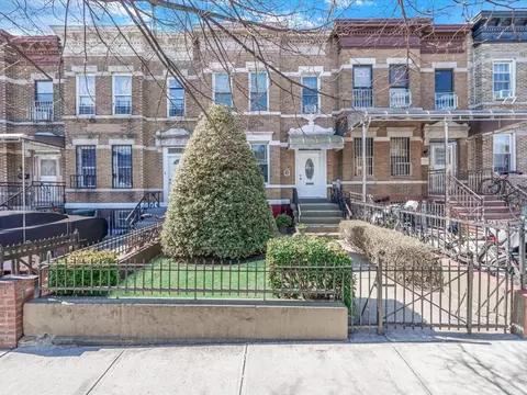 630 47th St, Brooklyn, NY 11220