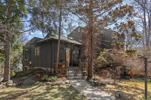 5 Spruce Ln, Cortlandt, NY 10567