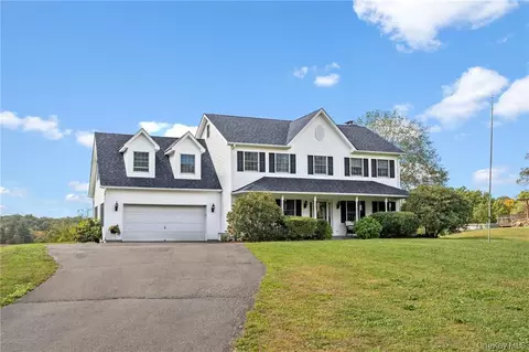 295 Borden Rd, Shawangunk, NY 12589