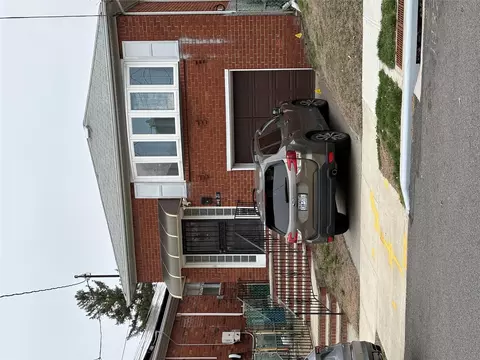 148-21 12th Ave, New York, NY 11357