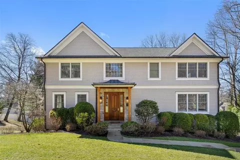 14 Flintlock Ln, Greenburgh, NY 10502