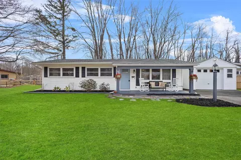 13 Cornell Ave, Red Hook, NY 12571