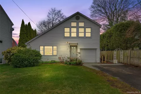158 Davis Ave, White Plains, NY 10605