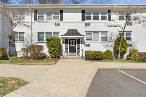 23 Avon Cir #B, Rye Brook, NY 10573