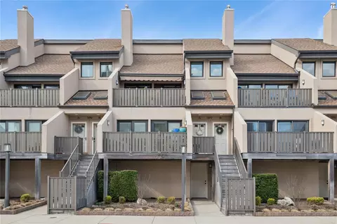 377 W Broadway #B, Long Beach, NY 11561