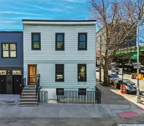 122 30th St, Brooklyn, NY 11232