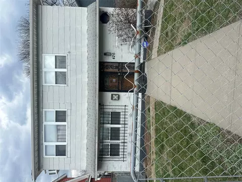 426 Beach 44th St, Far Rockaway, NY 11691