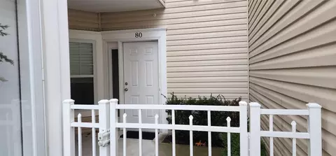 80 Lakeside Ct, Shirley, NY 11967