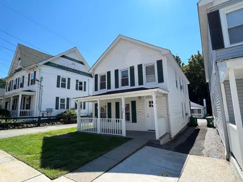 95 E Main St, Beacon, NY 12508