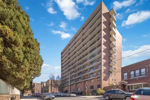23-22 30 Rd #7D, Astoria, NY 11102