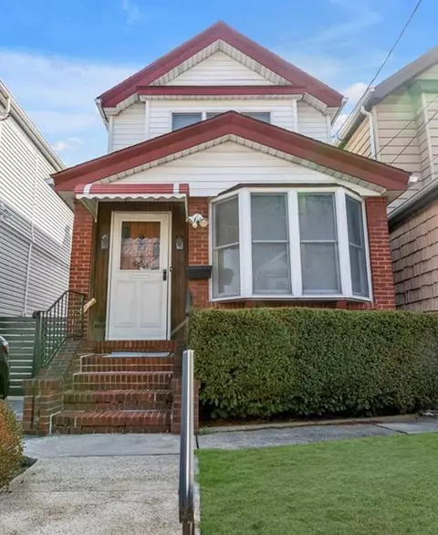 89-31 92nd St, New York, NY 11421