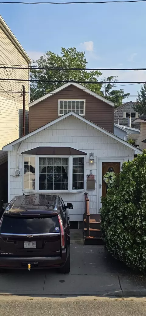 5 Lincoln St, Baldwin, NY 11510