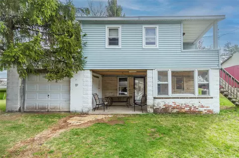 20 Lattintown Rd, Newburgh, NY 12550