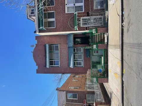 162 E 59th St, Brooklyn, NY 11203