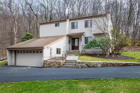 115 Mitchell Rd, Somers, NY 10589