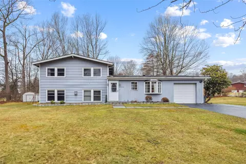 3339 Curry St, Yorktown, NY 10598