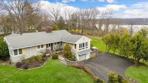 37 Echo Ln, Newburgh, NY 12550