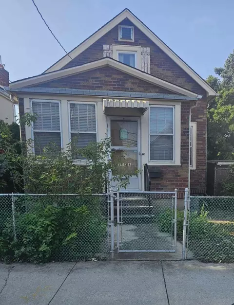 7138 58th Rd, New York, NY 11378