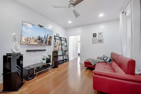 43-42 45th #3J, Sunnyside, NY 11104