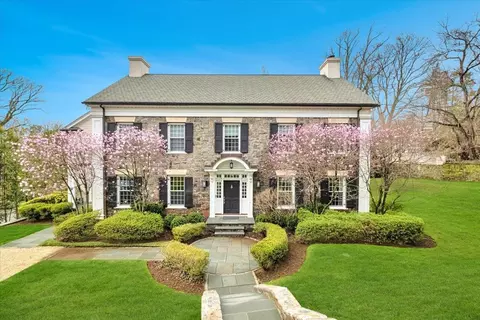 29 Hampton Rd, Scarsdale, NY 10583
