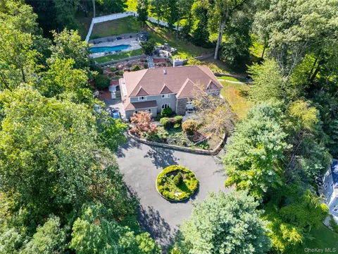 6 Timp Brook Rd, Stony Point, NY 10980