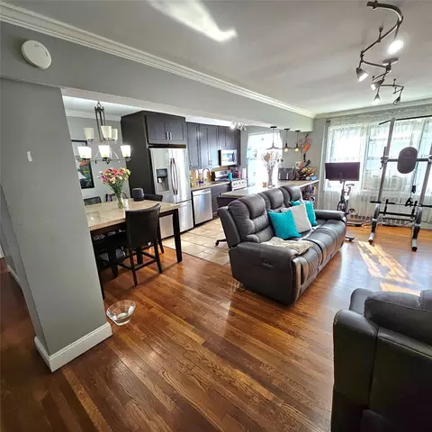 465 E Lincoln Ave #104, Mount Vernon, NY 10552