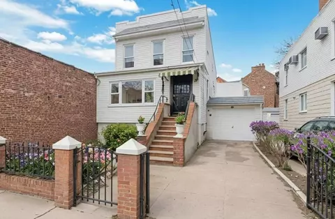 6107 Grand Ave, New York, NY 11378