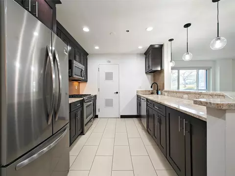 21 Lake St #1H, White Plains, NY 10603