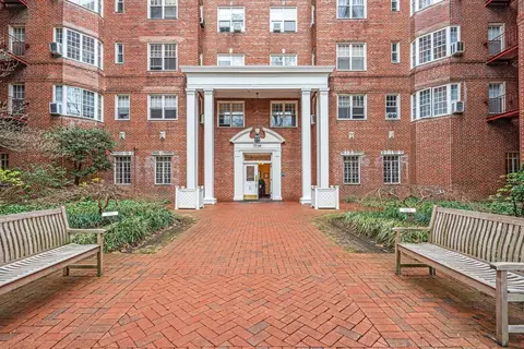 77-14 113 St #6F, Forest Hills, NY 11375