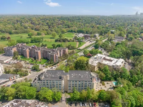 1270 North Ave #3D, New Rochelle, NY 10804