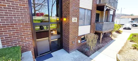 282 Country Club Ln, Pomona, NY 10970