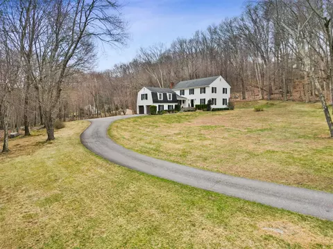 79 Birch Dr, Katonah, NY 10536