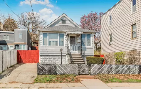 123 Glover Ave, Yonkers, NY 10704