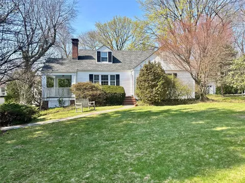 81 Nethermont Ave, White Plains, NY 10603