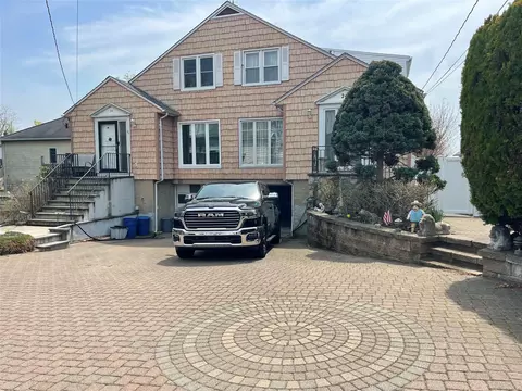 24 Ronalds Ave #SEMI ATTACHED HOME, New Rochelle, NY 10801