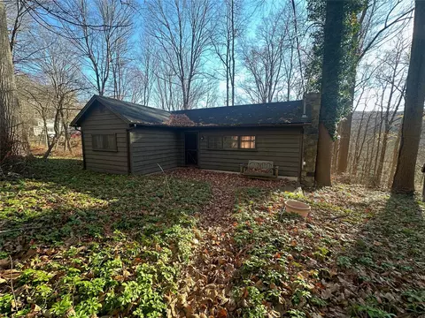 34 Tyler Rd, Putnam Valley, NY 10579