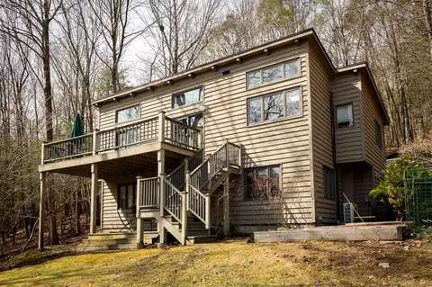 9 Shady Ln, Shady, NY 12409