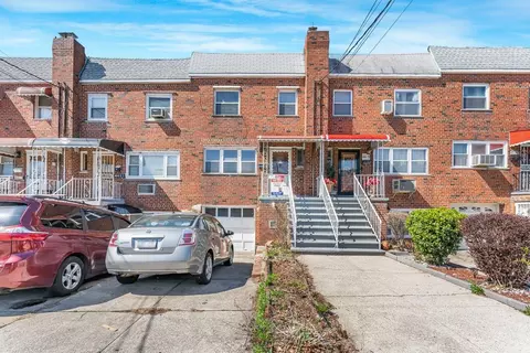 4417 Baychester Ave, New York, NY 10466