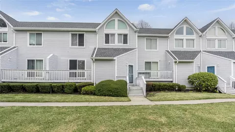 3524 Gibbs Rd #24, Coram, NY 11727